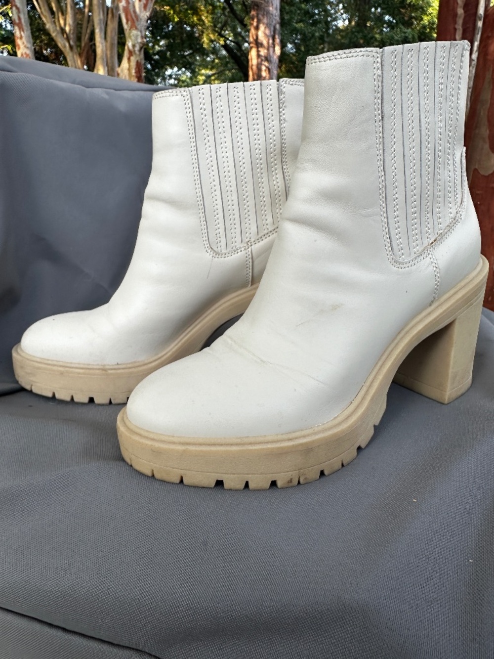 Dolce Vita 9.5 Caster H2O Cream Leather Block Heel